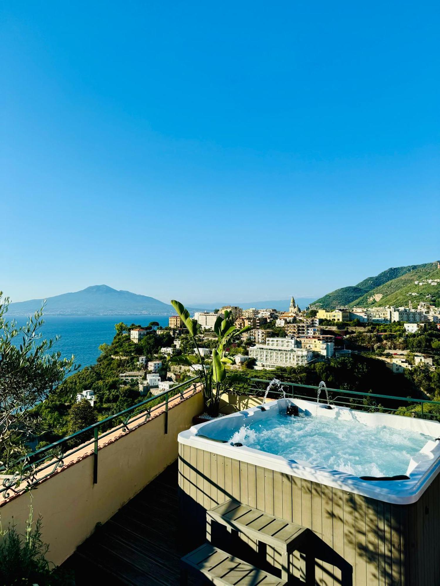 Vesuvio View Bed & Breakfast Vico Equense Exterior foto